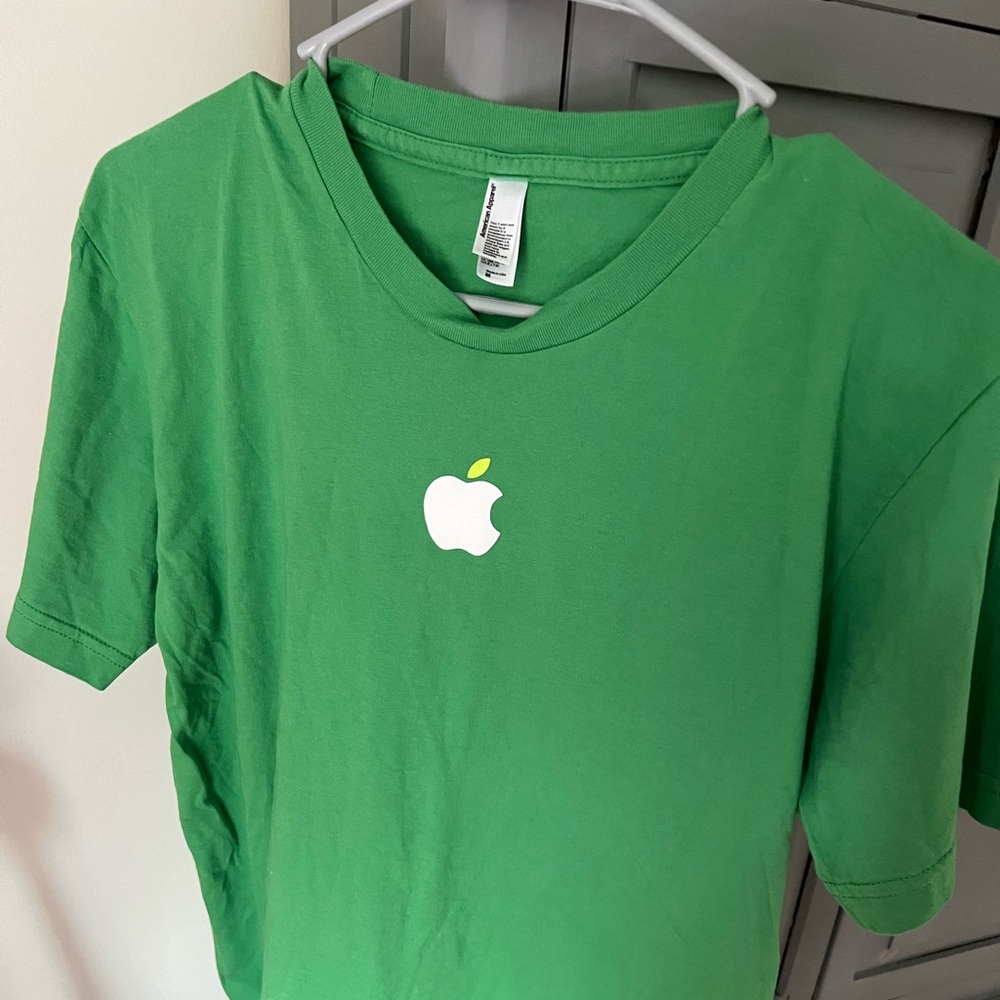 Apple earth day tee